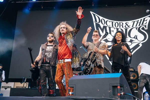 Dr & The Medics at Rewind North 2018